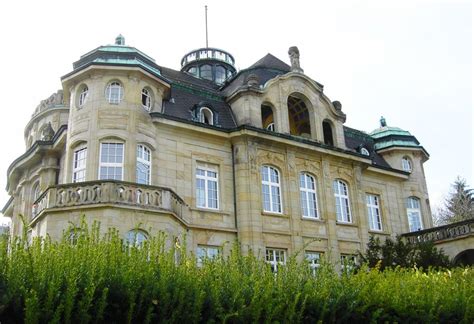 villa haux|Steingewordene Geschichte – Die Villa Haux in Albstadt.